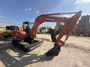 Excavatrices sur chenilles d'occasion DOOSAN DX60 DH55 DH60 de petite taille, 6 tonnes, modèle 2024, godet de 0,25 m, puissance de 44 kW, à vendre - Product Image 2