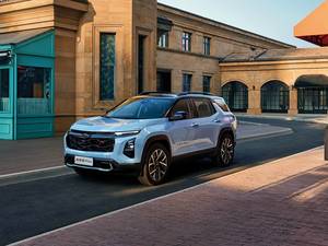 รถยนต์อเนกประสงค์ PHEV ระยะทางวิ่งไกลพิเศษ 155 กม. ยี่ห้อดัง รุ่น Equi <span class=keywords><strong>Nox</strong></span> Plus ปี 2024 ACTIV <span class=keywords><strong>Ultimate</strong></span> กำลังไฟ 140 กิโลวัตต์ แบตเตอรี่ 24.4 กิโลวัตต์ชั่วโมง ถังน้ำมัน 0.72 ลิตร ระยะวิ่ง 100 กม. พร้อมหลังคาพาโนรามา - Product Image 2