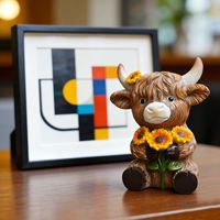 Figurine Sapi Highland Lucu Desain Khusus, Sapi Duduk Menggendong Bunga Matahari, Figur Resin Penyembuh