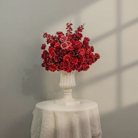 Susunan Bunga Mawar Sutra Merah Tua Mewah dan Hydrangea dengan Vas Romawi Putih, Dekorasi Meja Modern 30-80cm untuk Pernikahan
