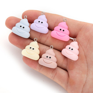 Doux 6 couleurs résine mignon bricolage résine accessoires coloré caca pendentif créatif Bracelet porte-clés décoratif pendentif <span class=keywords><strong>W353</strong></span> - Product Image 1