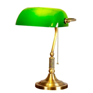 República da China Old Shanghai Vidro Verde Table Lamp Retro Nostalgia Home Decoração Banco Contador Table Lamp