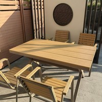 Ensemble table et chaises WPC minimaliste pour extérieur, imperméable et durable, idéal pour parc, patio, jardin, terrasse, balcon, salle à manger de loisirs