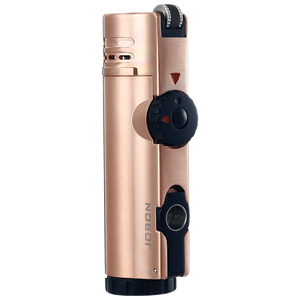 Encendedor de Gas Butano a Prueba de Viento con Cuatro Llamas y Llama Ajustable para Acampar, Fumar Cigarros, Diseño Clásico de Aleación de Zinc - Product Image 5