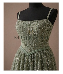 Vestido Largo de Organza Moderno para Mujer con Cristales de Lujo Hechos a Mano, Elegante Vestido de Noche para Banquetes, Recepciones y Eventos - Product Image 3