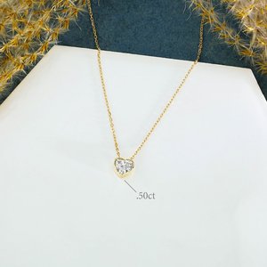 Collier cœur en or massif 18 carats avec diamant naturel : solitaire serti clos - Product Image 3