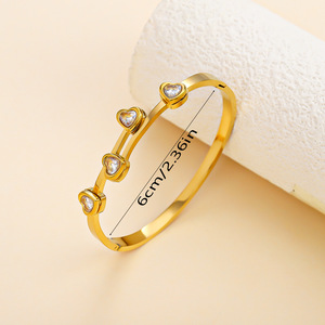 Bán buôn thời trang 18K vàng mạ thép không gỉ thiết kế hình trái tim nhiều màu vi pha lê <span class=keywords><strong>Cuff</strong></span> <span class=keywords><strong>Bangle</strong></span> - Product Image 3