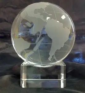 คริสตัล World Globe บน Cube MH-Q0217