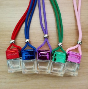 6ml vuông rõ ràng chai với nắp màu Nước hoa xe hơi mặt dây chuyền làm mát không khí rỗng chai thủy tinh treo xe khuếch tán chai - Product Image 3