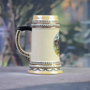 Chope à bière ou à vin en porcelaine en forme <span class=keywords><strong>de</strong></span> <span class=keywords><strong>tour</strong></span> <span class=keywords><strong>de</strong></span> château allemand - Sculpture <span class=keywords><strong>de</strong></span> chevalier en 3D, couvercle en aluminium, écologique, réutilisable, promotionnelle, pour <span class=keywords><strong>les</strong></span> fêtes - Product Image 3