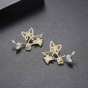 Boucles d'oreilles pendantes papillon fleur en laiton plaqué or avec zircon, style coréen créatif et tendance, haut de gamme pour femme, idéales pour les occasions festives - Product Image 3