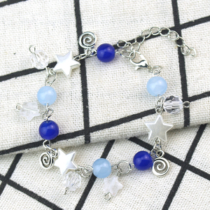 Bracelet vintage bleu Y2K perlé, au toucher doux et éclatant, idéal pour un cadeau, principalement en alliage. - Product Image 3