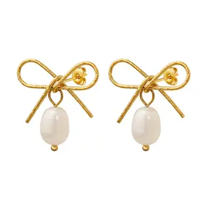 Custom Fashion New Stainless Steel 18k Gold Texture Light Luxury Small Fresh Bow Freshwater Pearl Earrings Spot Wholesale