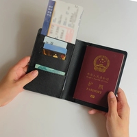 Großhandel Benutzerdefiniertes Logo PU-Leder Saffiano-Textur Multi-Kartenfach Bordkarten-Ticket Reisedokumenten-Organizer Passhalter