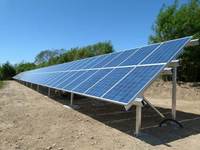 Estructura de Montaje Solar Fotovoltaico de Acero Galvanizado en Caliente para Naves Ganaderas Agrícolas, para Sistemas de Energía en Granjas