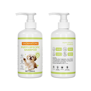 Shampoo pour chien 2-en-1, formule douce sans larmes, à base d'acides aminés, sans parabène, bouteille en plastique (250 ml) pour le <span class=keywords><strong>toilettage</strong></span> <span class=keywords><strong>des</strong></span> <span class=keywords><strong>chiens</strong></span> - Product Image 1