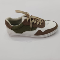 Sepatu Sneaker Kasual Ringan Musim Gugur untuk Pria, Laris Manis, dengan Bahan PU Anti Air, Bantalan Empuk, Bernapas, Tren Fashion