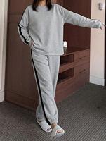 Ensemble décontracté deux pièces pour femme, automne-hiver 2026 : Sweat-shirt et pantalon épais et chauds, tenue ample pour femme
