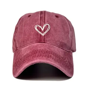 2024 alla moda estate tinta unita di coppia regali uomo donna Unisex amore cuore ricamato lavato Jeans sbiaditi cappello sportivo berretto da Baseball