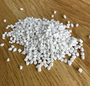 เม็ดพลาสติกมาสเตอร์แบทช์ PE HDPE คุณภาพสูงสำหรับการฉีดขึ้นรูปพลาสติกและการเป่าฟิล์ม พร้อมคุณสมบัติการกระจายตัวที่ดีเยี่ยมและทนทานต่อรังสียูวี - Product Image 5