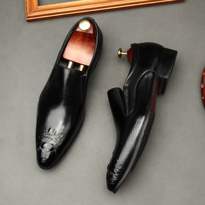 Mocasines de Hombre Hechos a Mano de Alta Calidad, Cuero Genuino, Moda Clásica, Negros y Verdes, Zapatos de Boda Personalizados para Invierno - Product Image 5
