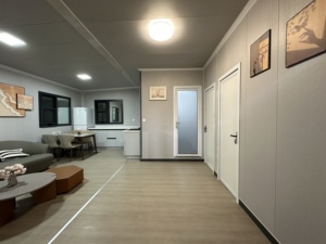 Casa Móvil Portátil <span class=keywords><strong>de</strong></span> Acero Resistente al Viento con Panel Sándwich y Tablero Metálico Tallado para Vivienda Temporal - Product Image 3