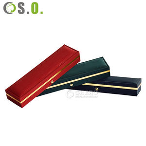 Caja de Joyería de Cuero PU Negra y Roja al por Mayor con Logotipo Personalizado para Collares, Pulseras, Pendientes y Anillos - Product Image 5