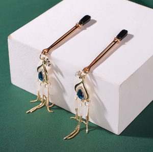 คลิปหนีบหัวนมคุณภาพสูง ปรับได้ หรูหรา เซ็กซี่ ผลิตภัณฑ์สำหรับผู้ใหญ่ พร้อมอุปกรณ์รัด ยี่ห้อ Zesi สำหรับการเล่นบทบาทสมมติและกิจกรรมสร้างความสนุก - Product Image 1