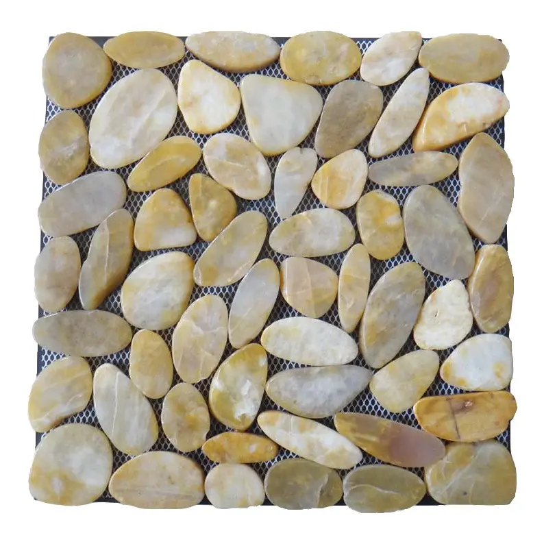 A buon mercato lucido di ghiaia mosaico di pietra giallo ghiaia piatto mattonelle di ghiaia