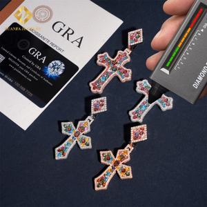 Colgante de Cruz con Incrustaciones de Diamantes de Colores, Estilo Hip Hop, Personalizado, Unisex, Nuevo, Plata 925, Moissanita VVS - Product Image 3