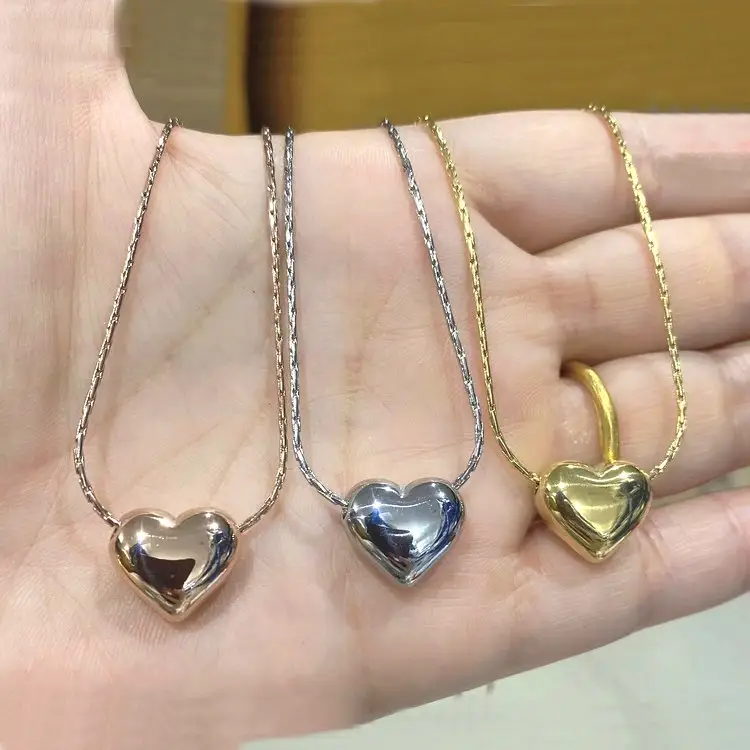 Fashion Fine Jewelry Pendentif à breloque coeur Collier en acier titane or 18 carats pour femmes et filles