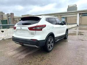 Nissan <span class=keywords><strong>Qashqai</strong></span> <span class=keywords><strong>2019</strong></span> Usata, SUV a Benzina, Guida a Sinistra, 5 Posti, Tetto Panoramico, Telecamera a 360°, Auto di Seconda Mano per Esportazione - Product Image 4