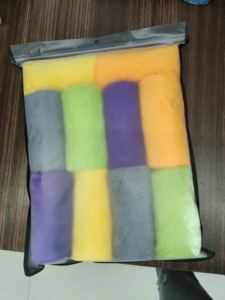 ผ้าไมโครไฟเบอร์400gsm สี่เหลี่ยมขนาด40x40ซม. ผ้าเช็ดทำความสะอาดกระจกดูดซับได้ดีเยี่ยมขายส่งจำนวนมาก - Product Image 6