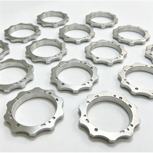 Plaque de montage circulaire en aluminium usinée CNC sur mesure, support de connexion adaptateur en acier inoxydable - Product Image 3