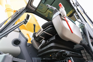 รถขุดตีนตะขาบ Komatsu PC240/PC200/PC220 มือสองคุณภาพสูง ขนาด 24 ตัน เครื่องยนต์ 180 กิโลวัตต์ ชั่วโมงการทำงานต่ำ กำลังสูง คาวาซากิ - Product Image 6