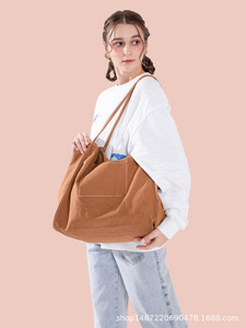 Sac fourre-tout décontracté léger en toile de coton personnalisé 8OZ 12OZ 16OZ avec poche avant et bandoulière - Product Image 2
