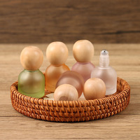 Flacon à bille en verre coloré de 10 ml avec bouchon en bois, flacon portable pour huiles essentielles, contenant d'échantillons cosmétiques