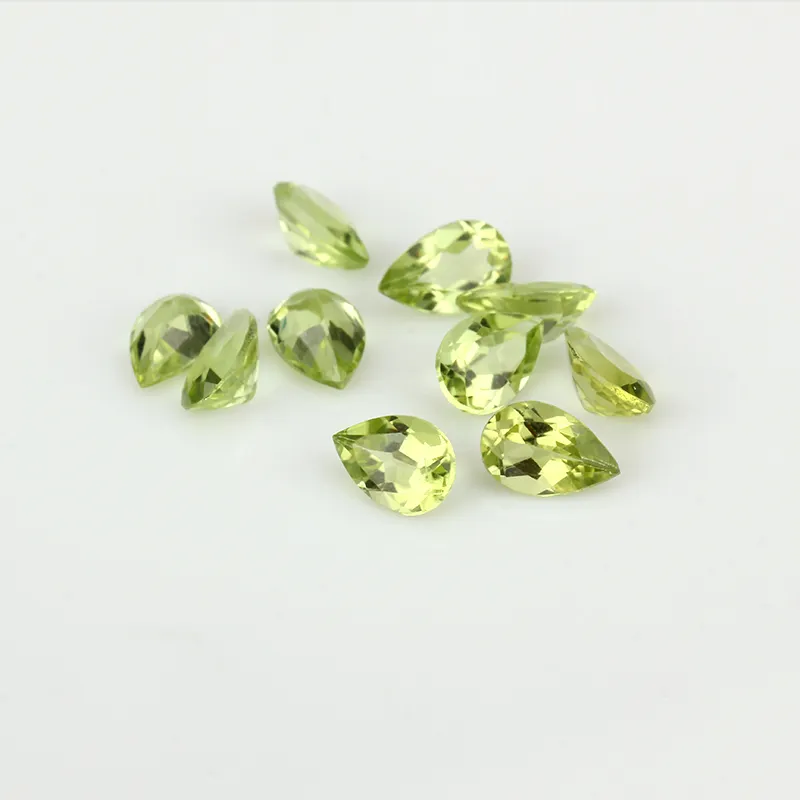 Pietre di peridoto naturale a forma di pera taglio brillante pietre preziose naturali di colore verde oliva