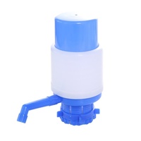 Pompe à eau manuelle personnalisée bleue à barillet moyen, en plastique écologique, 10 kg, 0 Volt, pour usage domestique extérieur et de bureau