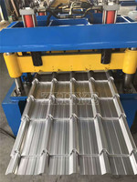 Machine de formage de rouleaux de tuiles de toiture en acier coloré avec moteur à boîte de vitesses à commande PLC pour la construction de toitures