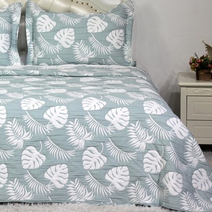Piumino <span class=keywords><strong>Matrimoniale</strong></span> in Cotone Traspirante con Imbottitura in Poliestere, <span class=keywords><strong>Copriletto</strong></span> Jacquard Floreale per Hotel e Matrimoni - Product Image 3
