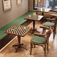 Ensemble table et chaises de salle à manger vintage en bois massif, style ferme traditionnel à carreaux, pour restaurant, café, salle de loisirs et salle de jeux