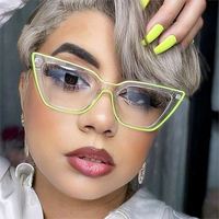 Lunettes de vue pour femmes avec logo personnalisé, monture œil de chat rétro en TR90, charnières à ressort, couleur contrastante, anti-lumière bleue