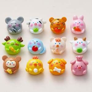 Amuletos de resina del zodiaco chino Animal Mouse Bunny Monkey Diy para la caja del teléfono Clip de pelo - Product Image 1