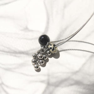 Collar con cuentas llamativas, joyería de moda moderna, cadena de Metal mixto de moda, colgante atrevido contemporáneo, collares, accesorios para mujer - Product Image 4