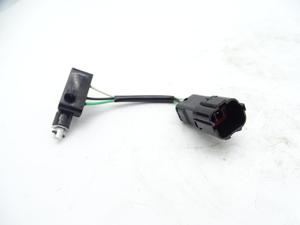 Interrupteur de frein 421-43-26471 pour chargeuse Komatsu WA300-3 WA320-3 WA350-3 WA380-5 WA400-3 WA430-5 WA450-3 WA800-3 - Product Image 4