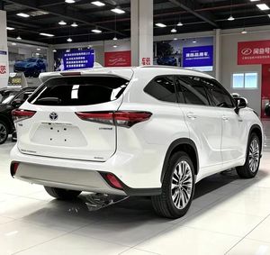 Voiture d'occasion Toyota Highlander 2.5L hybride AWD Knight Edition 2023 |   Blanc |   Toit ouvrant panoramique |   7 places - Product Image 3