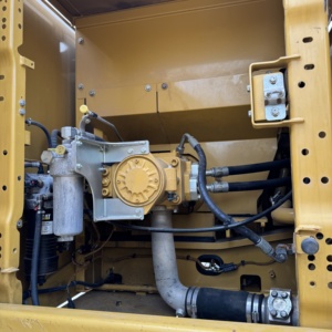รถขุด CAT 330GC สีเหลือง อุปกรณ์ก่อสร้างสำหรับงานหนัก - Product Image 1