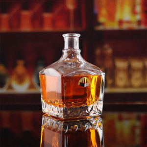 ขวดแก้วใสเปล่าขนาด <span class=keywords><strong>750</strong></span> มล. สำหรับบรรจุสุรา  ขวดวอดก้าเปล่าสำหรับบรรจุแอลกอฮอล์ - Product Image 3