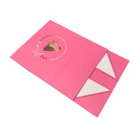 Maßgefertigte Luxuriöse Große Rosa-Rote Magnetische Starre Geschenkboxen aus Recycling-Materialien Premium-Karton für Kleidung, Schuhe, Socken, Pelze